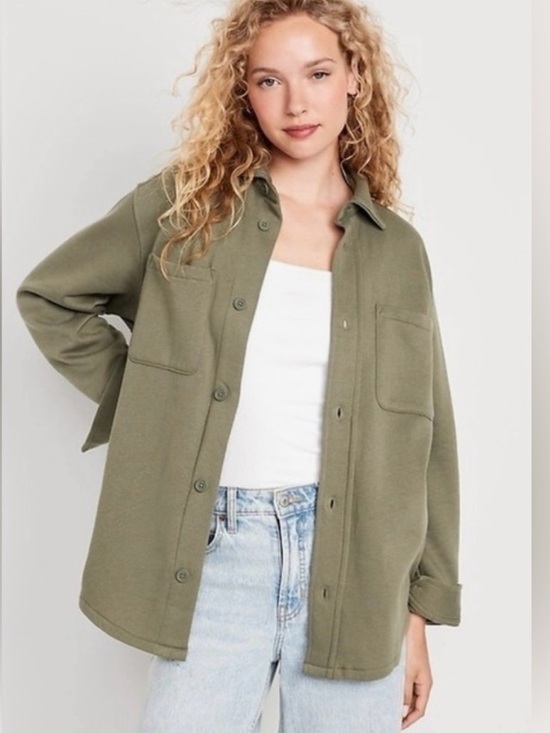 Old Navy Jackets & Blazers - New with tags Old Navy Olive Green Utility Button-Up Shacket